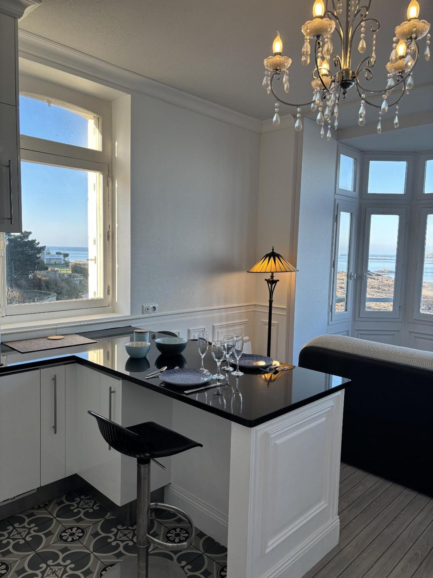 Xixe Vue Apartment Dinard